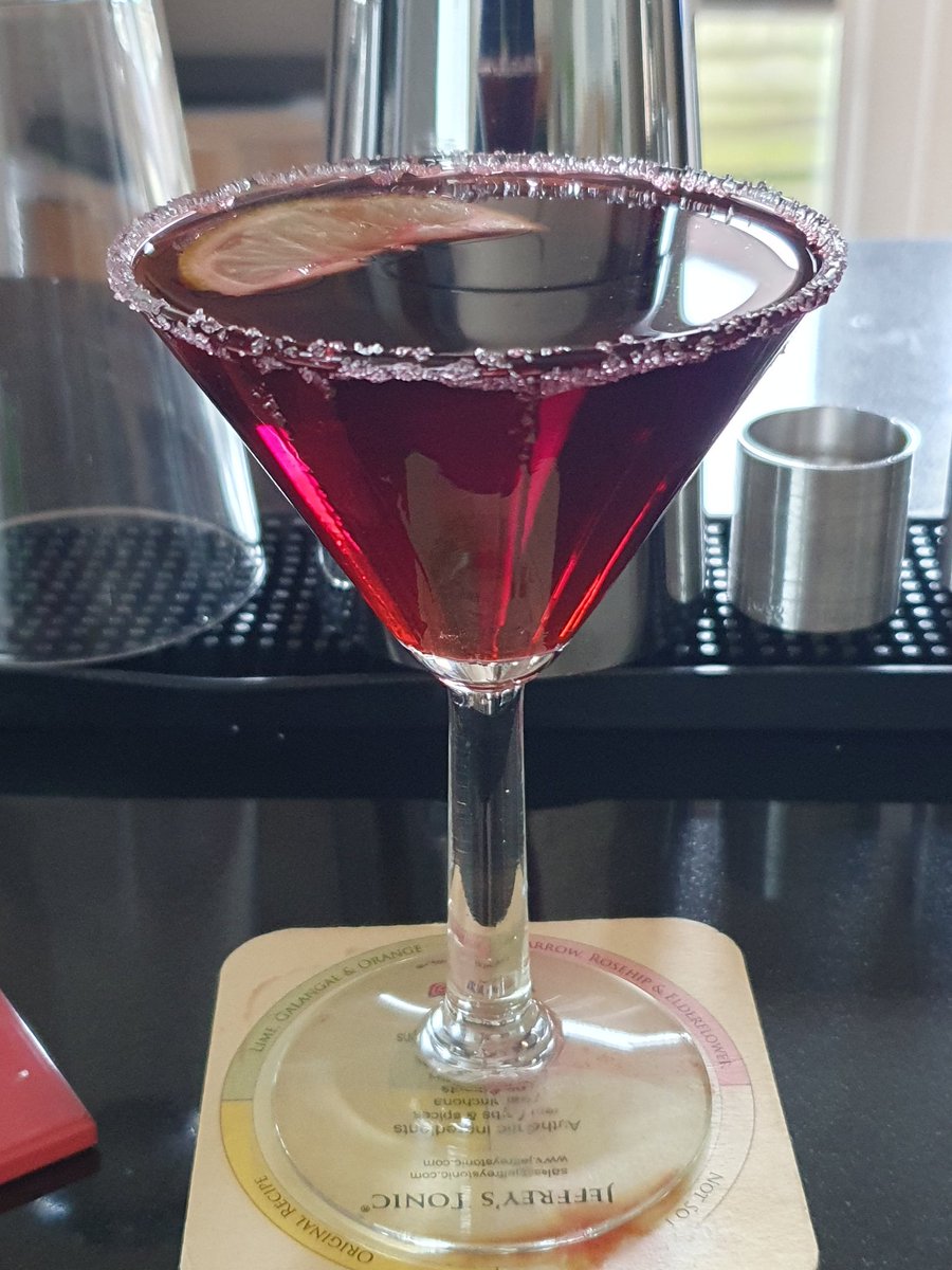 ChesCocktails's tweet photo. Happy Wednesday or 'Hump Day'. Our cocktail of the week called the Purple Rain cocktail. Ingredients:
25ml Vodka
25ml  Blue Curaçao 
25ml Lime Juice. 
50ml  Grenadine
Topped with Lemonade 
Lime Wedge (Garnish)
Enjoy making it! Cheers x 
#vodkacocktails #purplerain #blue https://t.co/odCN965IJ5