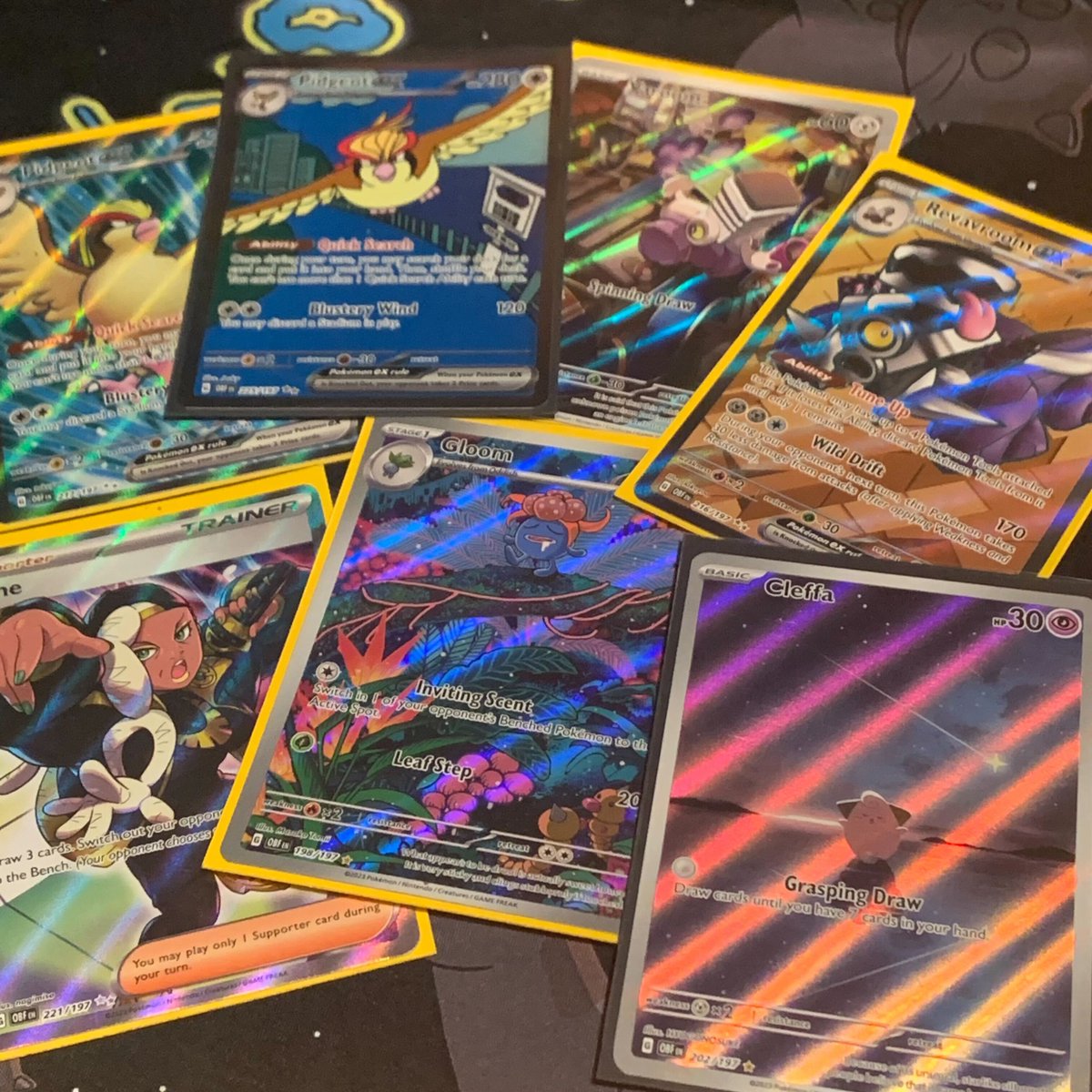 BOXEDHQ's tweet photo. #ObsidianFlames has been out now over a week.... let's see those pulls! We'll go first, these are some from the team... Look at that rainbow shine π₯ #tcg #pokemontcg #rainbowshine https://t.co/h0vtDuHcEF