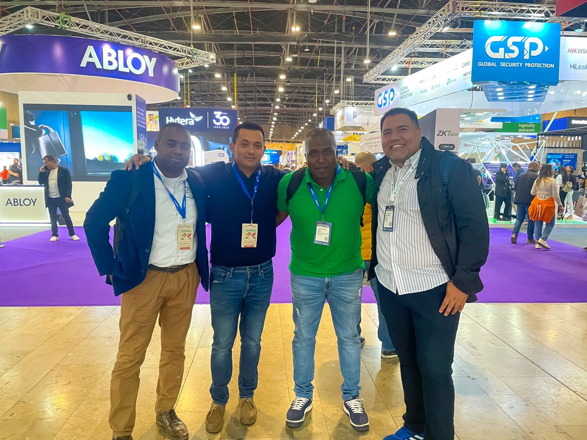 Spectra_Ing's tweet photo. "¡Brillando en la Feria Internacional de Seguridad ESS+ en Bogotá! 💼✨ Estuvimos presentes del 16 al 18 de agosto, demostrando nuestro compromiso con la seguridad y la innovación. Gracias a algunos de nuestros clientes por habernos acompañado. #seguridadelectronica #Tecnologia https://t.co/LZoqbfCvpE