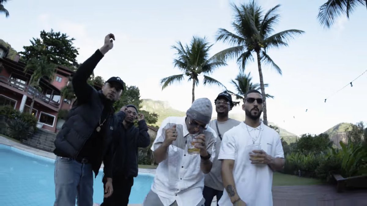 [<a href="/vandotrem/">VND</a>, <a href="/OGBRITTO/">OG BRITTO</a>, <a href="/bomcof/">@BOMCOF</a>] VND chega ao lado de Didior, BOMCOF &amp; OG BRITTO no clipe "Fashion Week" tinyurl.com/4bnkj6sj