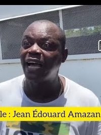 AkawoTv's tweet photo. Sou bò pa l, Jean Edouard Amazan, ki konn nan tèt mouvman leve kanpe an favè moun Kafou Fèy yo ,voye tout reponsabilite sak pase nan Savann pistache la ak zòn ki sou kote l yo, sou do  premye minis de fakto Ariel Henri. #akawotv https://t.co/ca4o637DdU