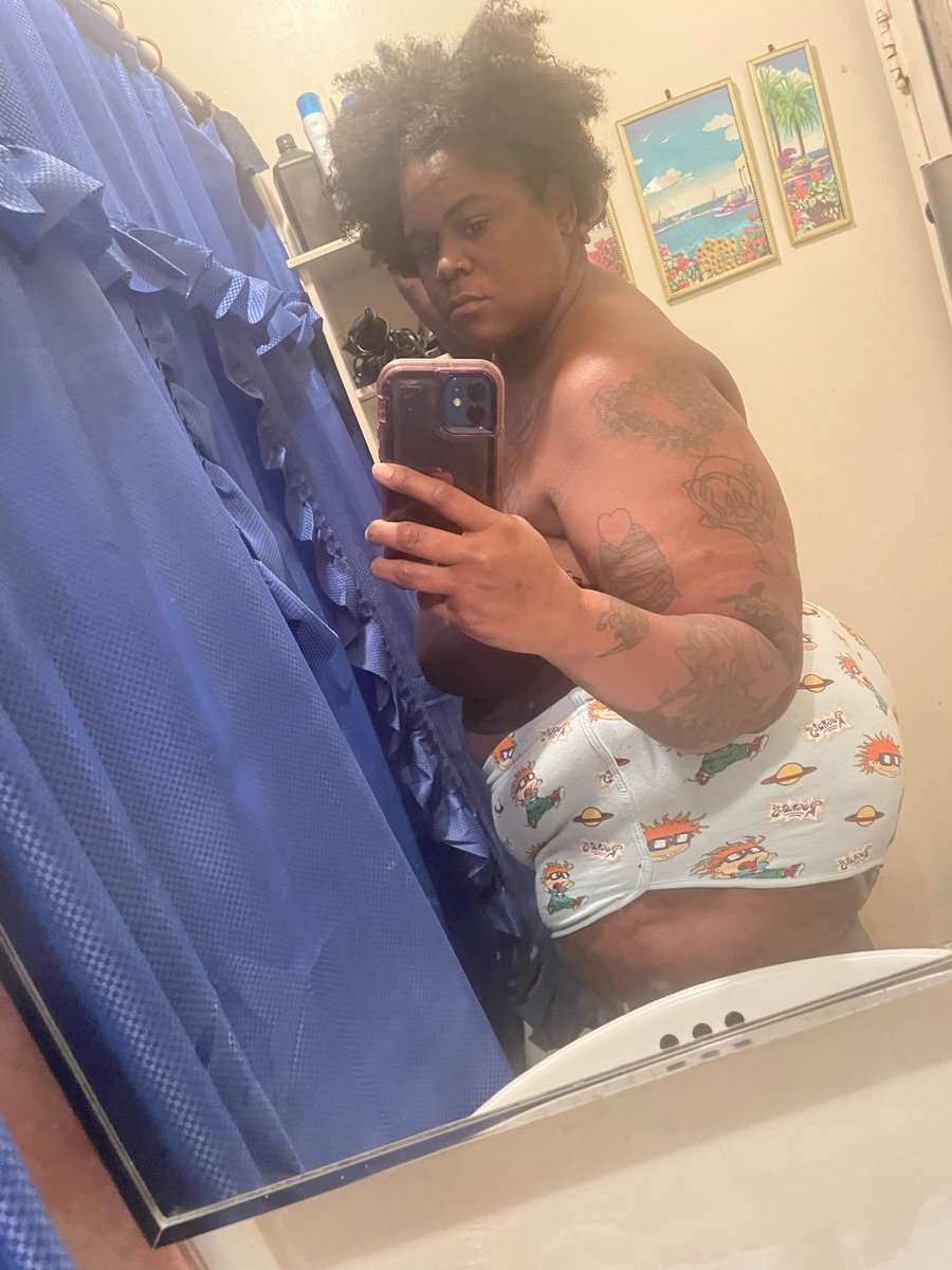 phatbut17's tweet photo. Idc idc, I love my shape 😮‍💨🥰🥰
#bbw #bbwebony #ebonybbw #bbwfreak https://t.co/4h36Xfg1gS