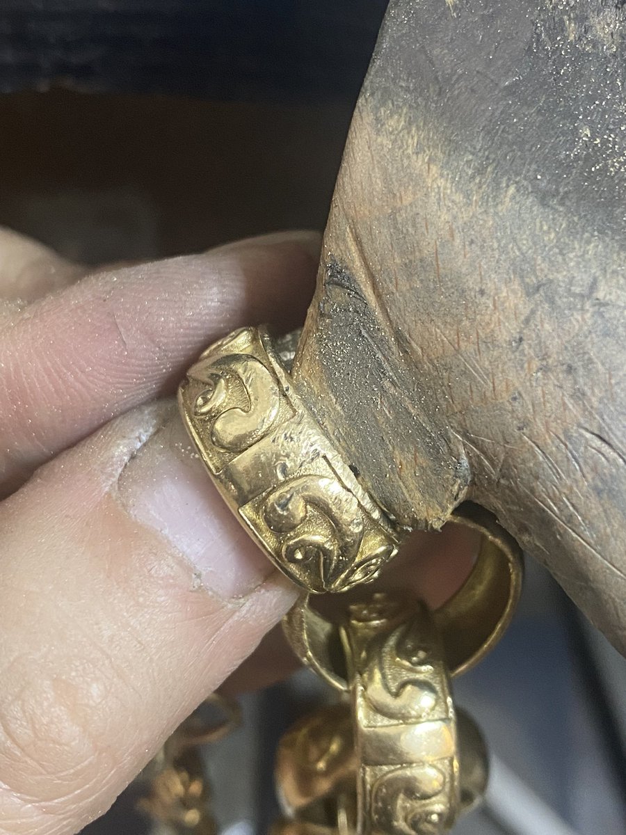 OROJewellers's tweet photo. Jewellery repairs Sheffield 😇🥰 🔨 ✨ https://t.co/VFa45cbljA