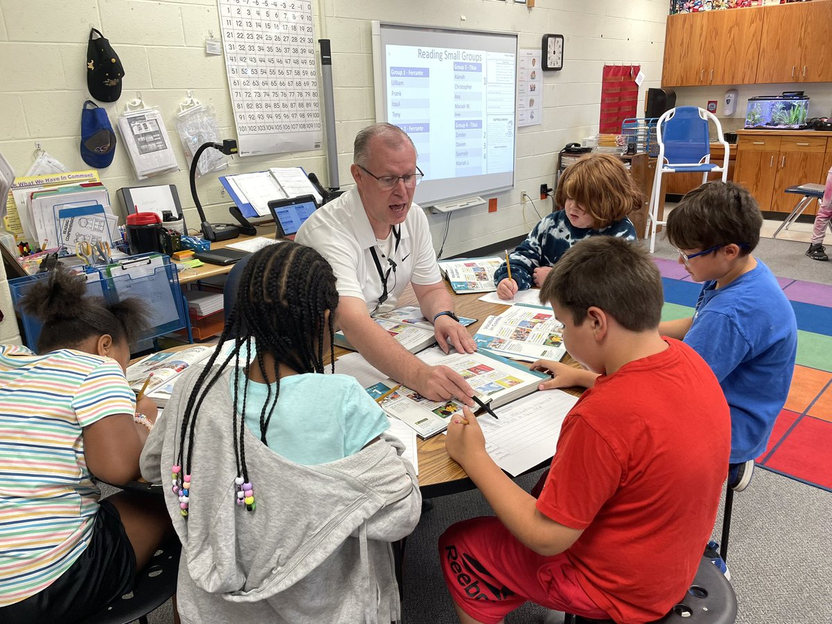 Enjoyed visiting schools this week. A lot of engagement and smiling faces. The year is off to a great start! #WPSProud <a href="/caldwellusd259/">Caldwell Elementary</a> <a href="/JardineSTEM/">JardineJaguars</a>