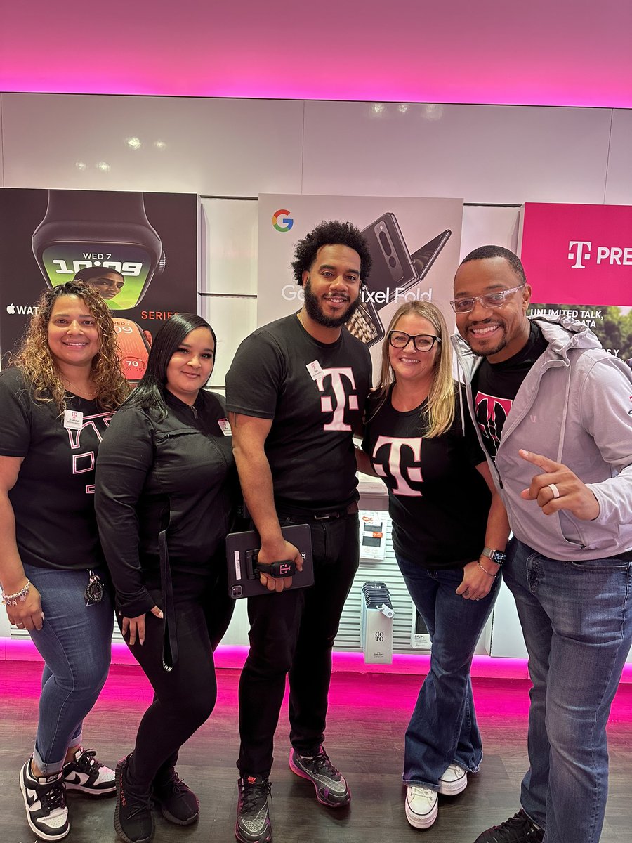 April Kovaluskie (@aprilkovaluskie) on Twitter photo Awesome visits in BXS with the one & only <a href="/tglover187/">Terrance Glover</a> who dropped some serious knowledge while doing what he does best….inspiring & motivating like only he can!!! 🙏<a href="/TMobile/">T-Mobile</a> <a href="/Funch11/">Bill Funcheon</a> <a href="/Jojo_Cruz2/">Joanna Cruz</a> #BMW Awesome visits in BXS with the one & only <a href="/tglover187/">Terrance Glover</a> who dropped some serious knowledge while doing what he does best….inspiring & motivating like only he can!!! 🙏<a href="/TMobile/">T-Mobile</a> <a href="/Funch11/">Bill Funcheon</a> <a href="/Jojo_Cruz2/">Joanna Cruz</a> #BMW