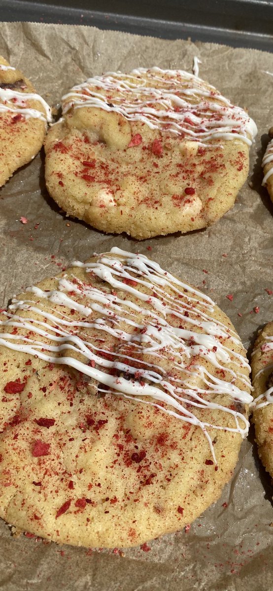 matchsnacks's tweet image. live resin infused edibles 🦥 homemade in houston &amp;amp; xtra xtra strong

(golden cookies &amp;amp; cream bars, strawberry cheesecake cookies, salted caramel blondies &amp;amp; churro cookies)