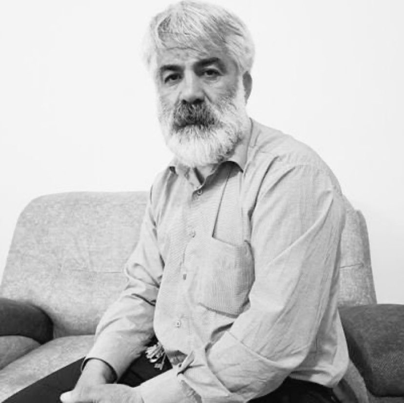 🚨🚨🚨URGENT NEWS🚨🚨🚨 

The father of slain Iranian athlete #MohammadMehdiKarami has been abruptly taken into custody by Iranian government authorities and his social media pages have been disabled.

His name is #MashallahKarami and his crime is mourning his son on social