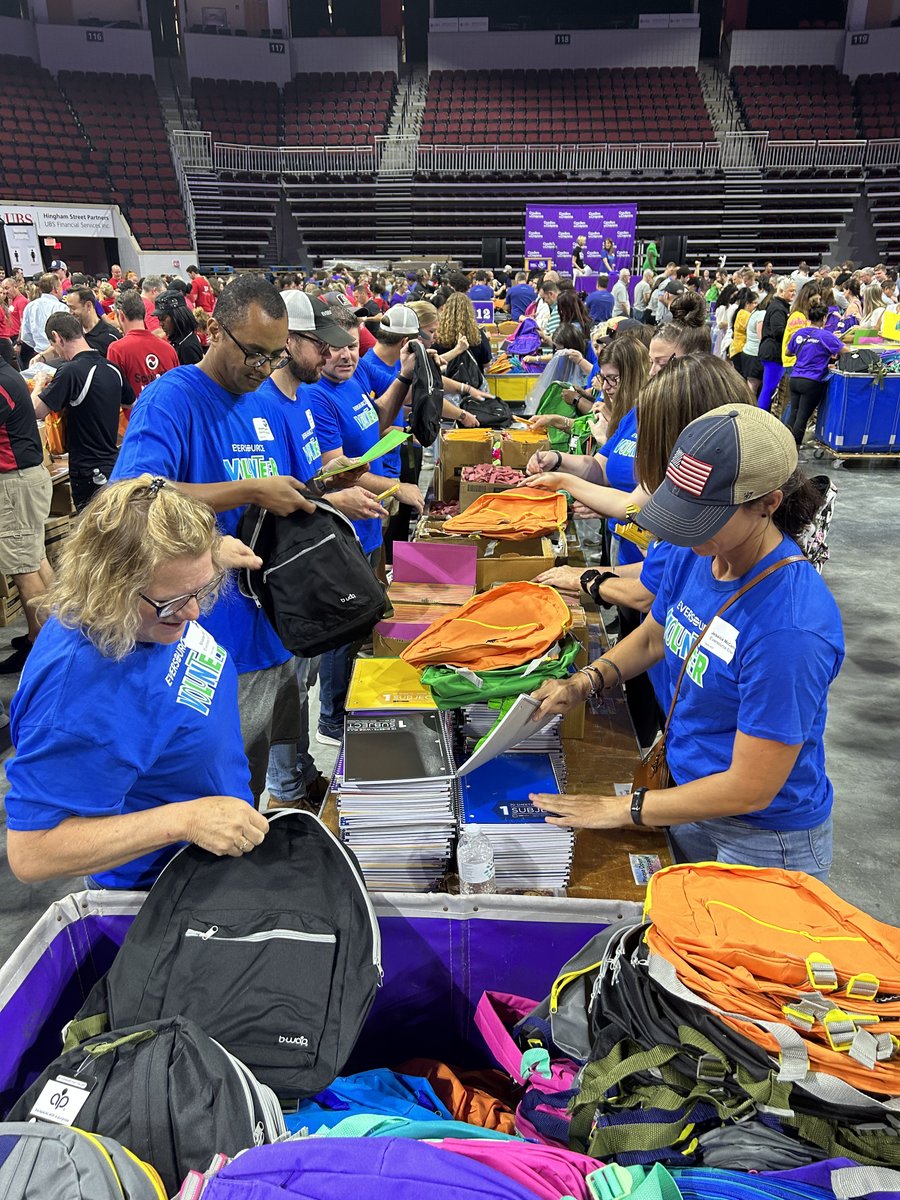 EversourceMA's tweet photo. #TeamEversource joined hundreds of volunteers in a race to fill backpacks with supplies at this year's @c2cboston Backpack-a-Thon. Thanks to the friendly competition, nearly 40,000 backpacks are ready to be distributed to local children for a successful school year. ππβοΈπ https://t.co/ncDw5NRVz1