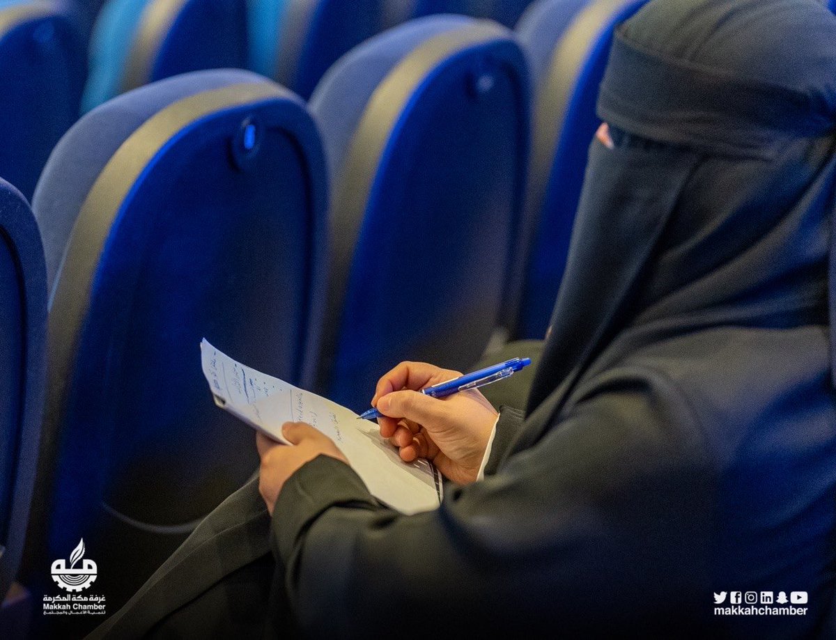 MakkahChamber's tweet photo. أقامت #غرفة_مكة المكرمة بالشراكة مع مجتمع جوجل السعودي للمطورين ومجتمع النساء الرائدات في التقنية اللقاء الحواري "طَوْر التقنية" الذي يهدف الى رفع المستوى المعرفي بالإمكانيات التي تتيحها صفحات تطبيقات وتطبيقات الإنترنت بحضور امين عام الغرفة المهندس عصمت معتوق. https://t.co/mPAgyzj7Sd