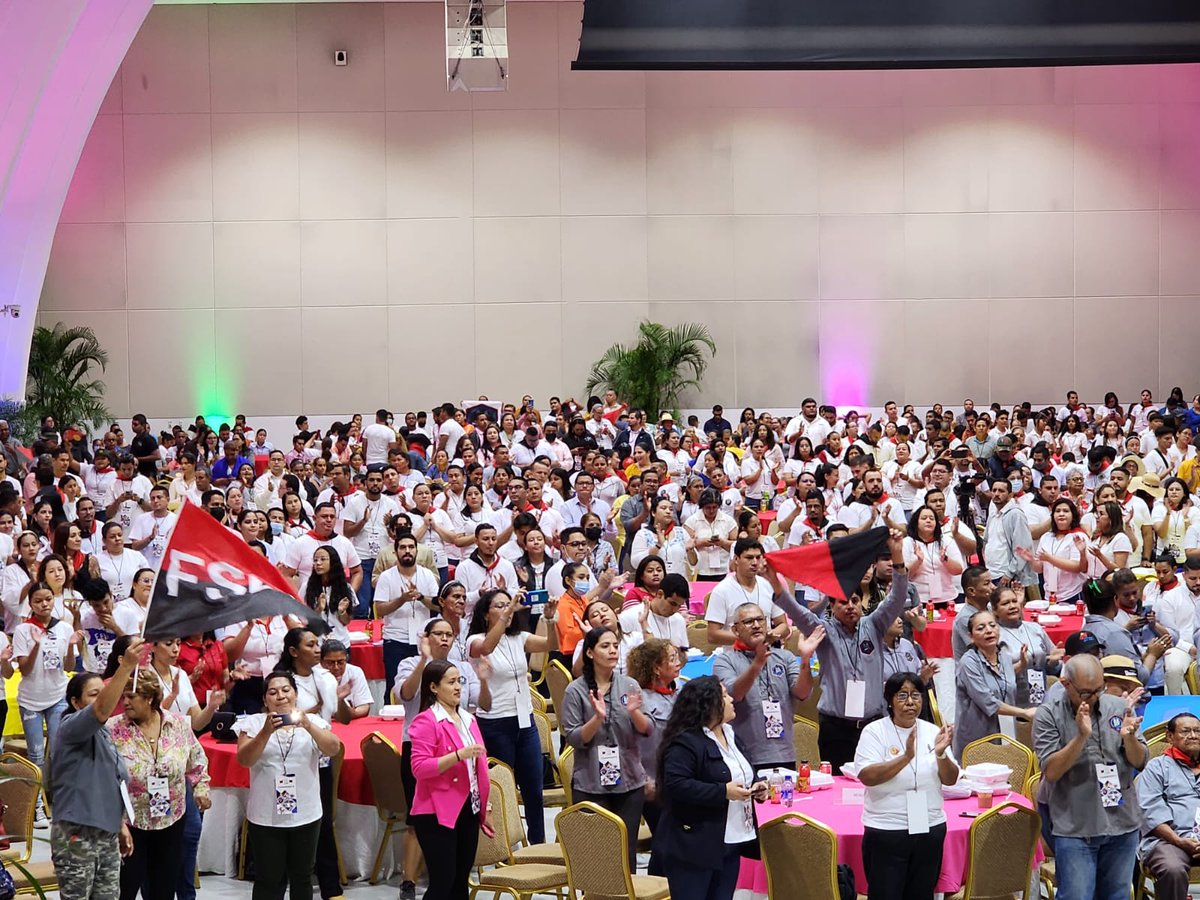 redvolucion_nic's tweet photo. ✊🏻📖 || ❤️🖤Congreso Nacional Alfabetización y Liberación.💙🤍💙 https://t.co/Mxp5KocAL4