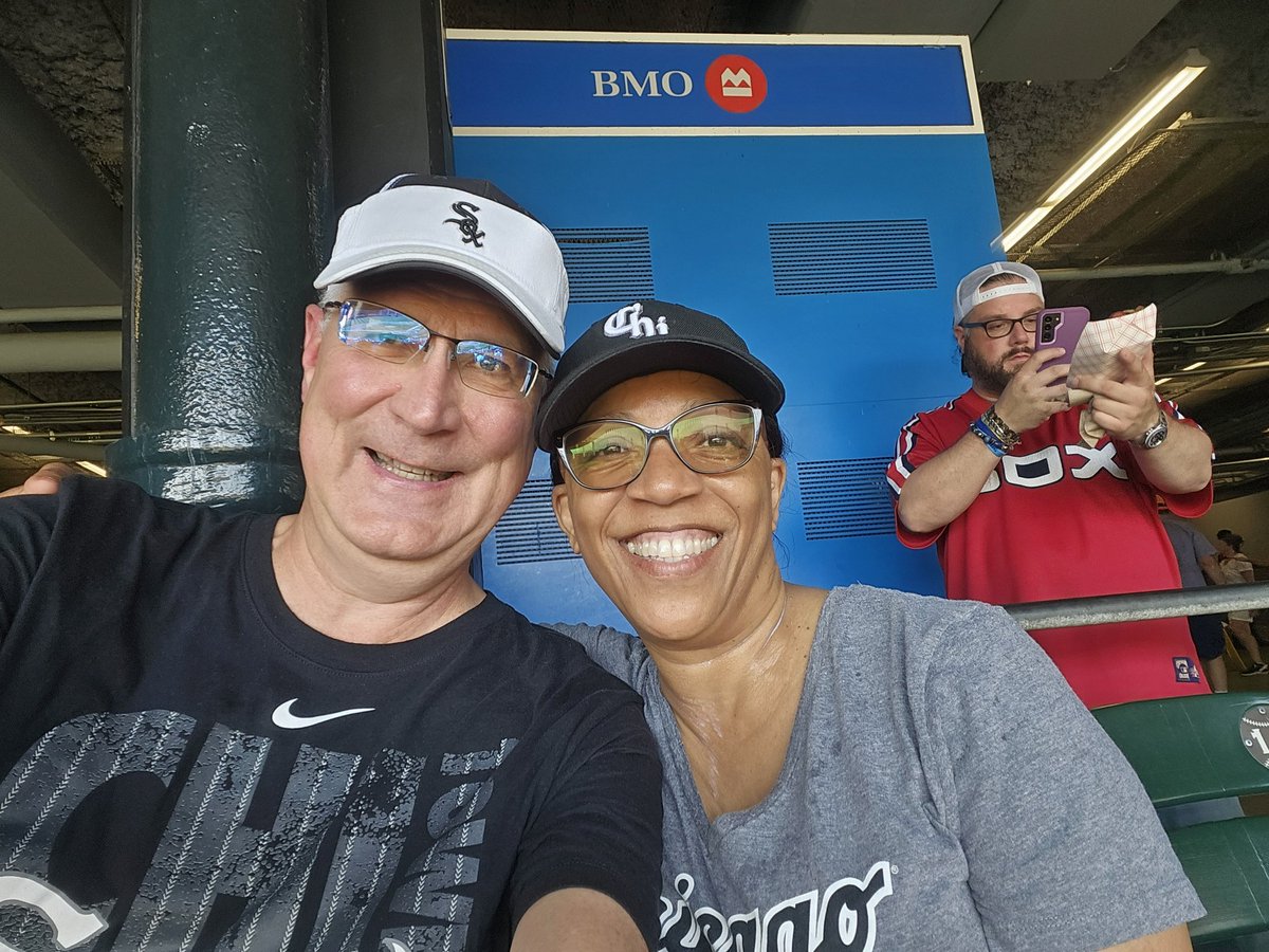 ConsultDixon's tweet photo. @CHGO_WhiteSox 37 years married, still wearing black to the important events. https://t.co/zxBMp0sUdu