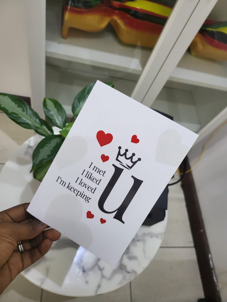 boxedblissgh's tweet photo. Simple yet elegant. 🎁
A personalized message accompanied with a gift can make a big difference. 

Contact Boxed Bliss for your next gift: 0242744983

#BoxedBliss #giftideas  #giftwrapping #giftcards https://t.co/LsCYTzv2ga