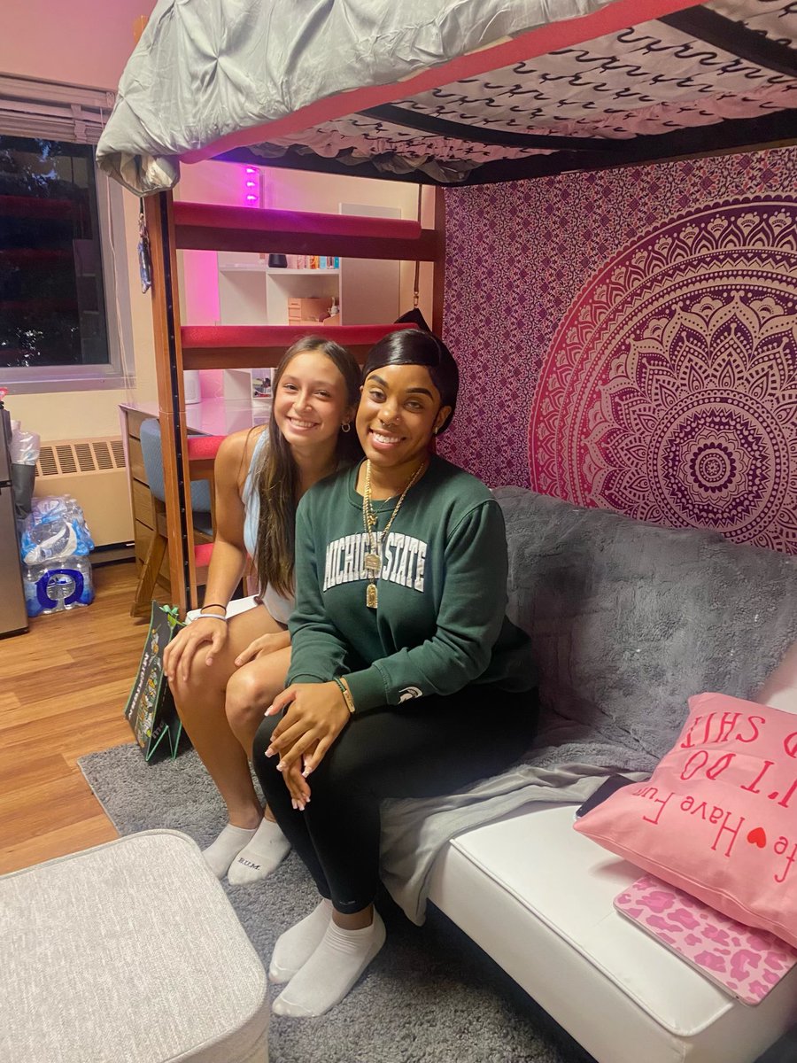 Freshmen are all moved in! 

#GoGreen | #SpartanUp