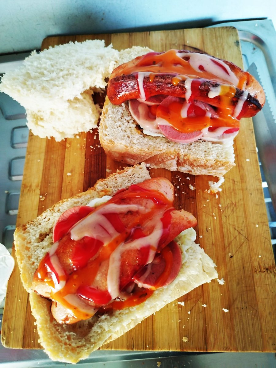 GirlMpuse's tweet photo. Please retweet someone who's planing a gathering soon might want me to come and cook for them.
Otherwise i'm still based in walkerville,next to Shawes and trailers in road no2,before Savanna City. https://t.co/mGJbVkWbcb