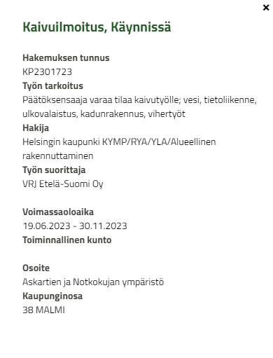 Lumihankipyora's tweet photo. @helsinkikymp Kirkonkyläntiellä on betoniporsaat liikennemerkkeineen pyörätiellä. Liikennemerkin alareuna on pyöräilijän pään korkeudella, siis selvästi lain edellyttämää 2,2 m korkeutta alempana. Etenkin harmaa puoli vaarallinen. Teidän oma työmaa, urakoitsija #VRJ @hepofi https://t.co/uTTbvpsiyC