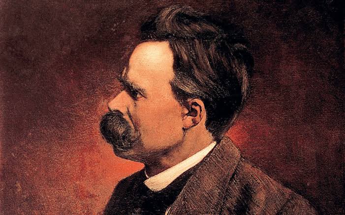 insanokur's tweet photo. NIETZSCHE:
En utandığım şey kendimi savunmaya mecbur kalmam. Çünkü ilkin kendi varoluş tarzımı başkalarınınkiyle kıyaslayıp anlaşılır saikler isnat etmek zorunda olduğumu fark ediyorum: 

Alışkın olmadığım için de başaramayacağımı biliyorum. Evet, kendi resmimi ne zaman başkaları üzerinden sunsam şaşkınlığa düşüyorum: 

"Bu kesinlikle ben olamam!" diye hissediyor, teşekküre kalkışsam kendimi samimiyetsiz buluyorum. (sayfa 58)

Friedrich Nietzsche 
Otobiyografik Yazılar ve Notlar
Pinhan Yayınları
#Nietzsche