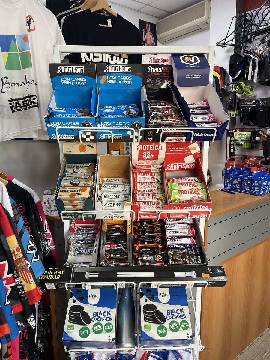 Tiendaciclista's tweet photo. Visita nuestra web https://t.co/iKsj4UoLaf estamos en San Pedro Alcántara. C/Vélez Málaga 4,Local 1 . https://t.co/Gzm0zwrSrh