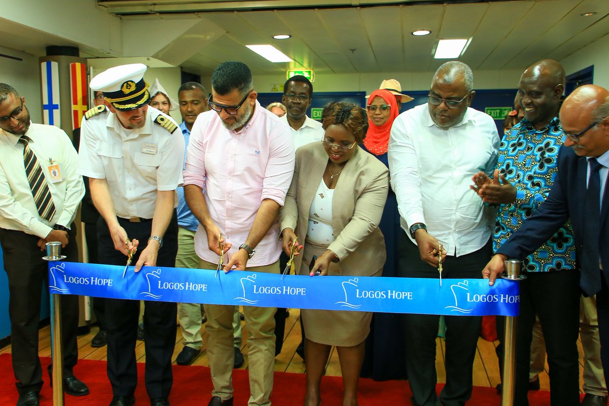 CMapicha's tweet photo. Logos Hope Docked at Mbaraki Wharf in Mombasa county,the floating library will be in Mombasa for next 40days. https://t.co/6c9z9C9F2L