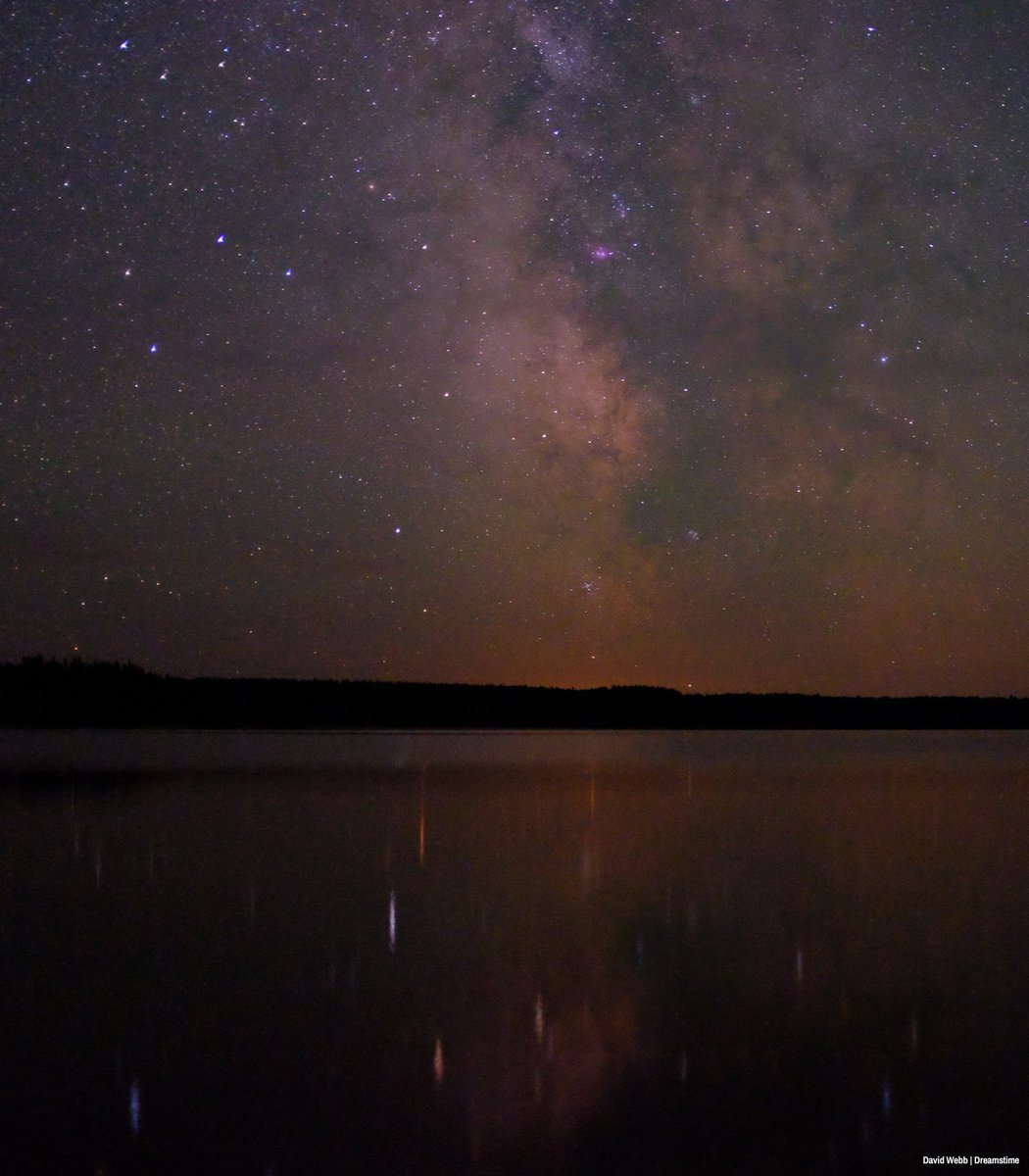 NarcityCanada's tweet photo. 6. Quetico Provincial Park
📍 Atikokan, ON

As one of Ontario's finest wilderness canoeing parks, this spot offers "unspoiled tranquility", making it a great spot for viewing aurora. The park is also recognized as an International Dark Sky Park for its pollution-free night skies. https://t.co/kVe7ceetPz