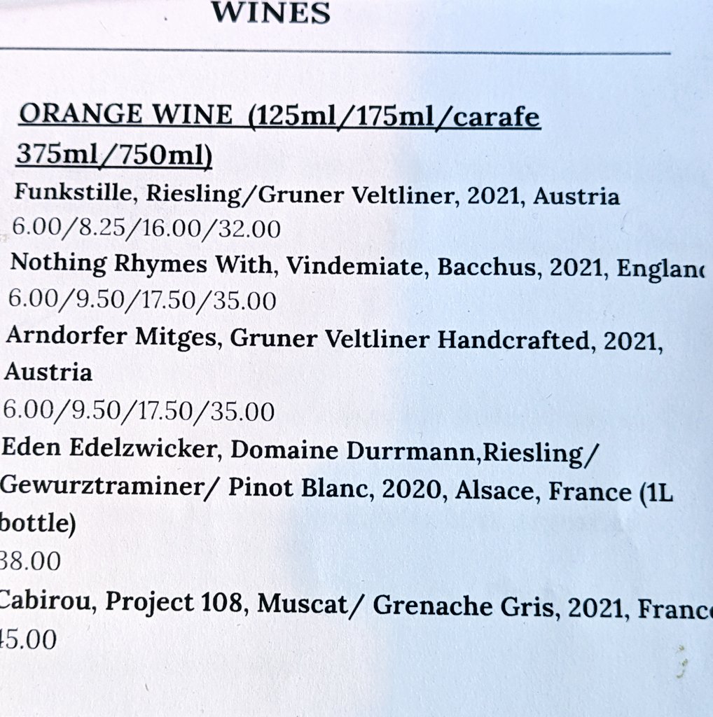 Orange wine - yeah, no - me neither till today🤷‍♂️
Bottle blurb is accurate enough - cheers🥂👌
The DaddyLongLegs is a reet nice place..