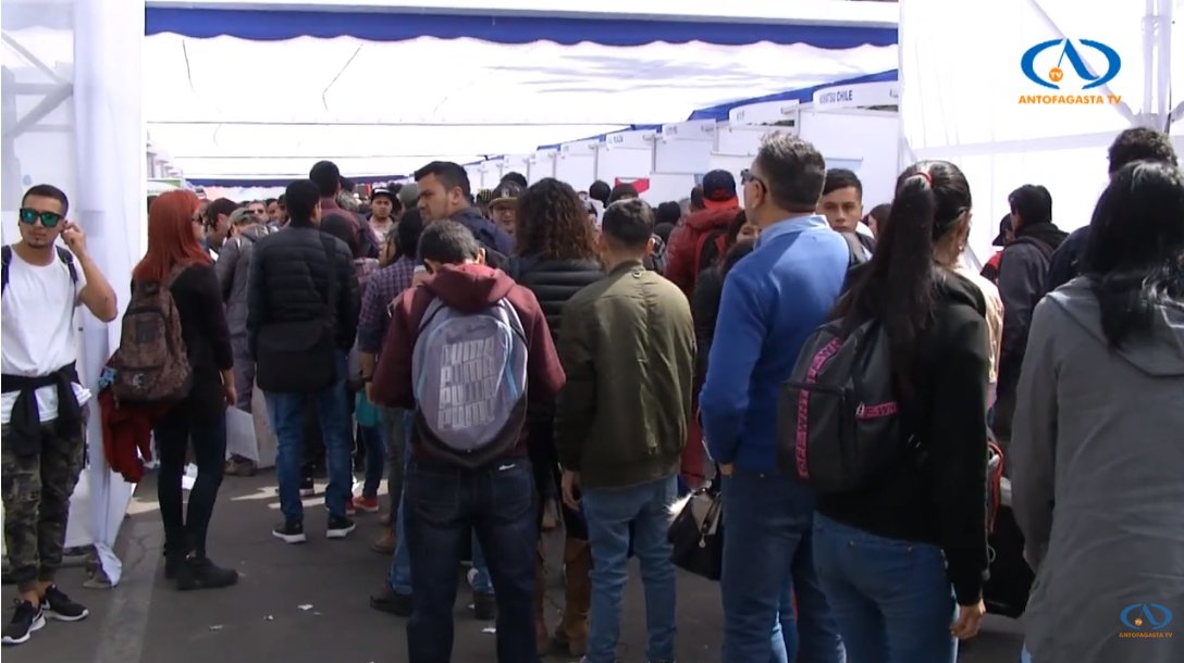 AntofagastaTV's tweet photo. ¿Buscas empleo? Ofrecen 1.300 cupos en Feria Laboral Sence de #Antofagasta.
La primer feria laboral presencial después de la pandemia está fijada para este jueves en el Espacio Urbano de Líder Zenteno. Conoce el horario y cómo participar.
https://t.co/dciXZgTH0Z https://t.co/KrxNJUrPDq