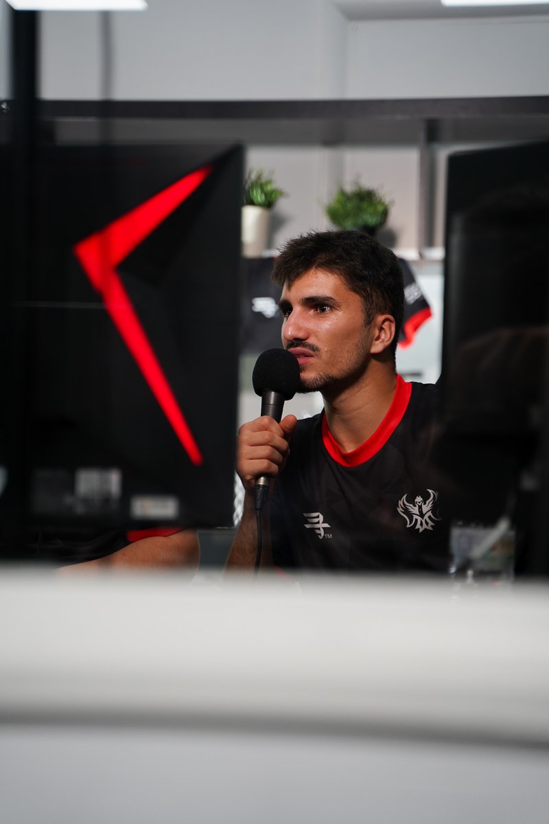 🥱 Fin du bootcamp de <a href="/RealityZoned/">Reality Zoned</a>

Encore une fois heureux de l’expérience vécue au sein des locaux d’<a href="/HomynoCC/">Homyno 🐉</a> 🐉🔥

Merci à <a href="/akinzyo/">Rz Akinz</a> <a href="/vTedGomGom/">Rz Ted</a> pour la confiance

Sans oublier les goats @akiirarr_ <a href="/ronnityy/">Ronnityy</a> <a href="/vBlazified/">Rz Blaze</a> <a href="/FtnKurama/">SLY Kurama</a>

🔹1/2