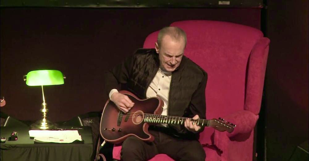 frossiofficial's tweet photo. ‘And It’s Better Now, the final video from the Tunes & Chat tour drops this Friday on Youtube.
For tour dates and the limited edition 10” vinyl pre-order head to https://t.co/Y2Uo07KzHK
#francisrossi #tunesandchat #statusquo #gomor #tour #andybrook https://t.co/voxhdXCoAa