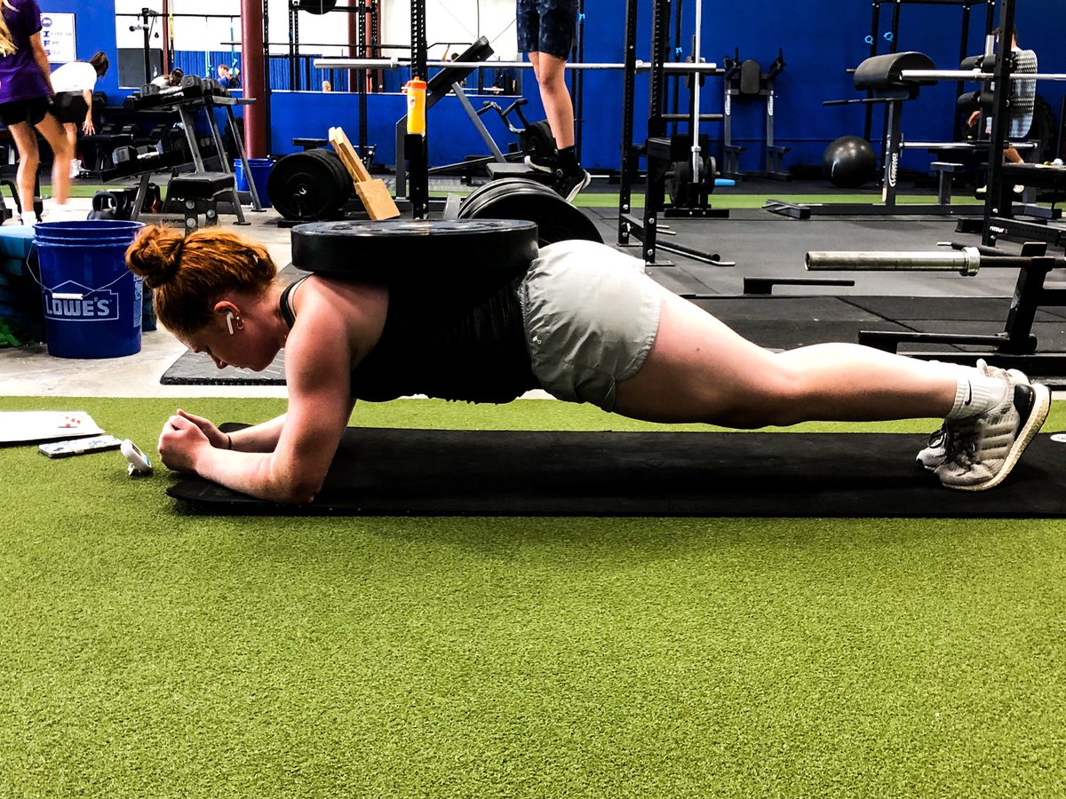 impact_fss's tweet photo. The sun might not be out, but the guns sure are for Bailey! #teamIFS #ifsperformance #strengthandconditioning #hockey #fieldhockey https://t.co/qWX0LuMbAN