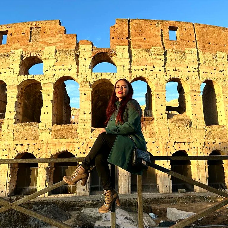 KayMuoz's tweet photo. "La historia de Roma es un libro abierto que se puede leer en cada calle." https://t.co/3F1YYnjYki