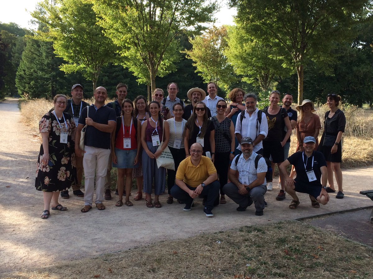 #ICPP2023 Second #ForestPathology #FieldTrip: looking for Thousand Canker Disease of walnut in the Tête d’or Park in Lyon with our experts @TreeHealthDoc & @ClinicPlant