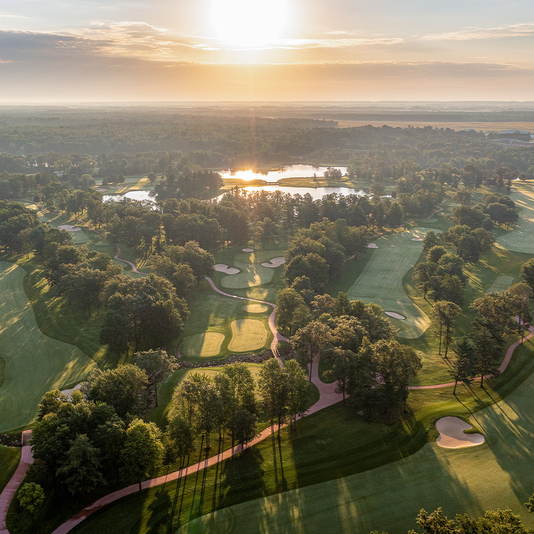 SentryWorld's tweet photo. Enjoy unlimited food and beverages during your round at our unique refreshment stations. There’s ice cream and candy for your sweet tooth and every kind of beverage to quench your thirst. Share your #NationalGolfMonth experience with us using #SentryWorld.
📸 @WiscoGolfAddict https://t.co/RgbuVoU39H