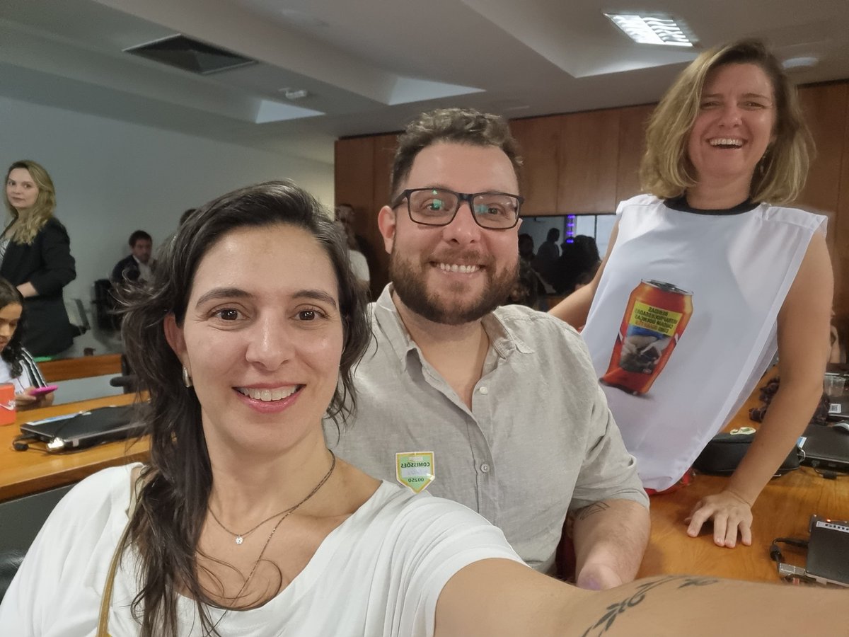 Mariana_CMPinho's tweet photo. Estamos no @SenadoFederal na audiência solicitada por @paulopaim
#tributosaudavel #reformatribitaria https://t.co/ZTRDPgtzne