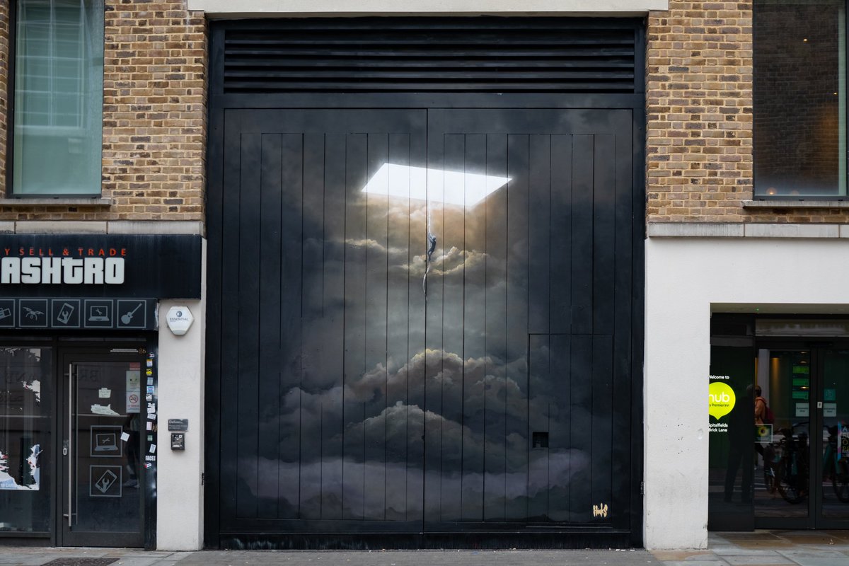 globalstreetart's tweet photo. A master of dynamic dreamscapes, this new #EdHicks piece on Brick Lane has us feeling things. 

What does it say to you?
Facilitated by Global Street Art. 
#GlobalStreetArt #PaintedCities #StreetArt https://t.co/vYjUyDDN4h