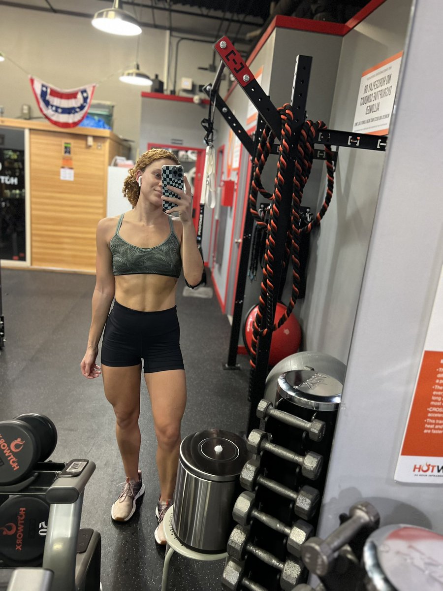 thecurlygirlgab's tweet photo. A little motivation for the day π
#postsauna https://t.co/f8ZRLdmnkN