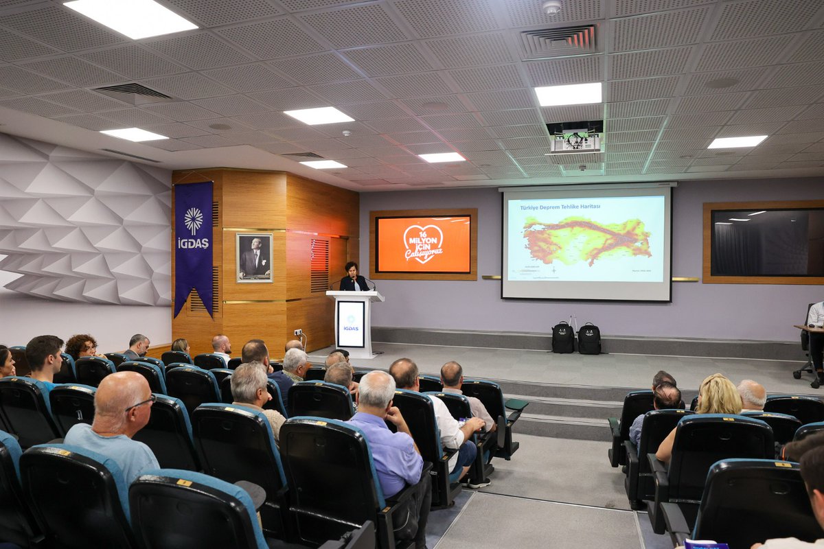 İç Tesisat Müdürlüğü olarak, İGDAŞ Genel Müdürlük Konferans Salonu’nda afet ve acil durum özellikle de deprem halinde destek ekibi olarak değerlendirilen sertifikalı firma çalışanlarının bilgilendirilmesine yönelik firma yetkilileri ile faydalı bir toplantı gerçekleştirdik.