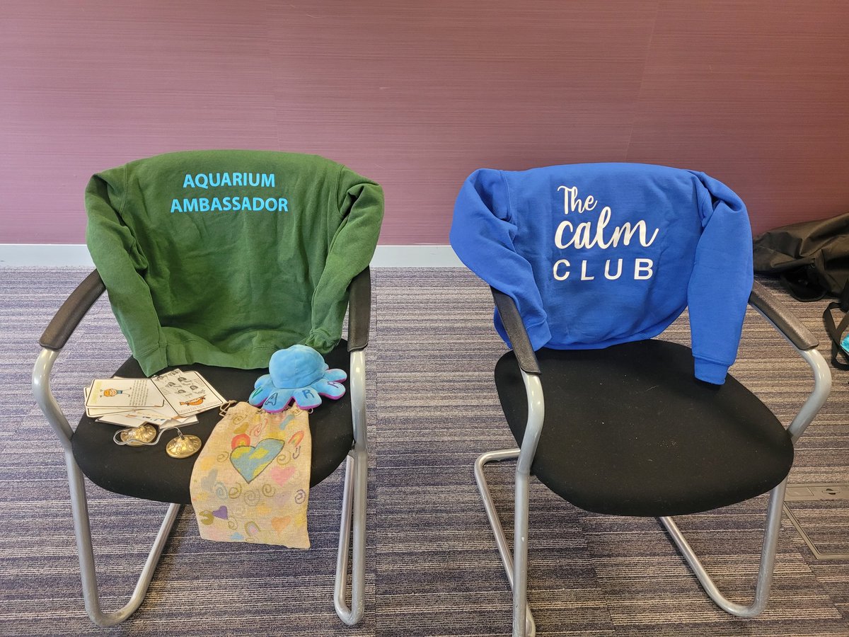 LynburnNurture's tweet photo. We put on an immersive sensory experience for judges at the COSLA finalist presentation. Bubbles, relaxing spray, tapping, low lighting, and a wave noise machine #RegulateRelateReason https://t.co/f4pTo1Lc05