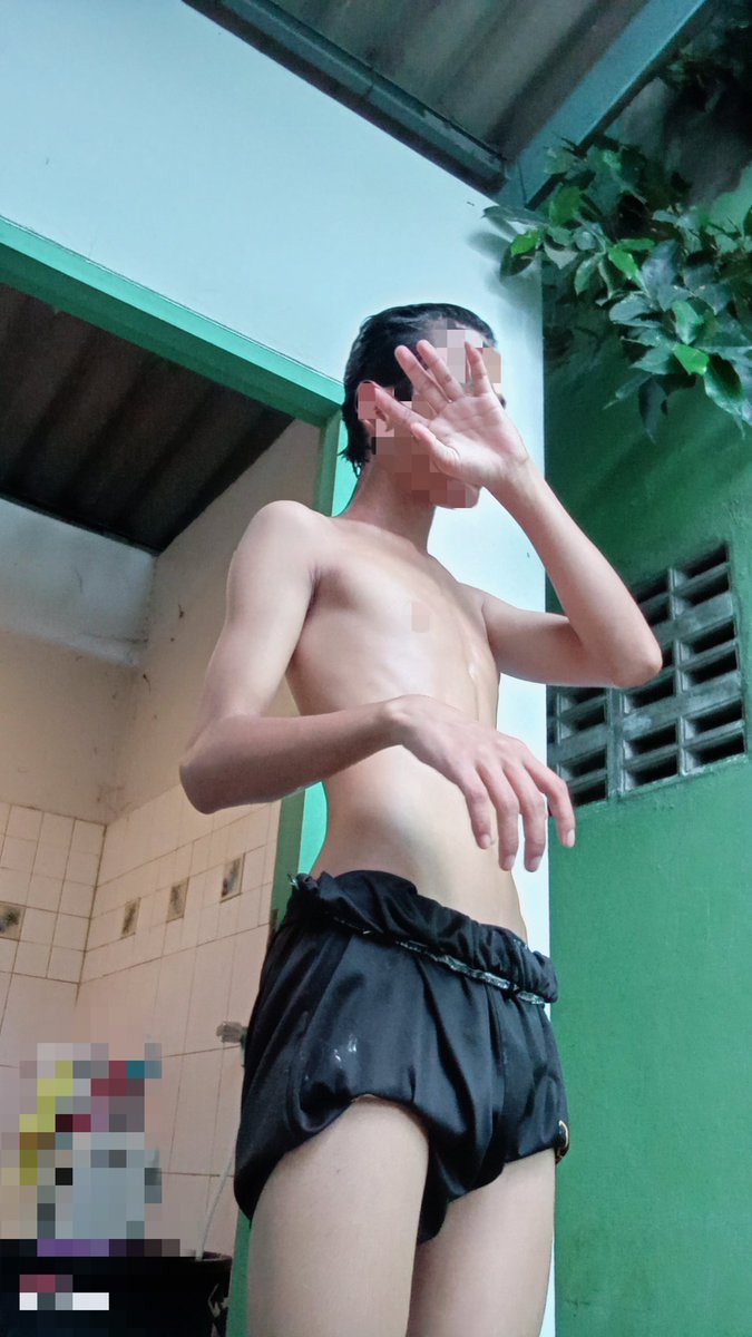 MinyBoy16's tweet photo. 🚿 https://t.co/KTz0M4TM20