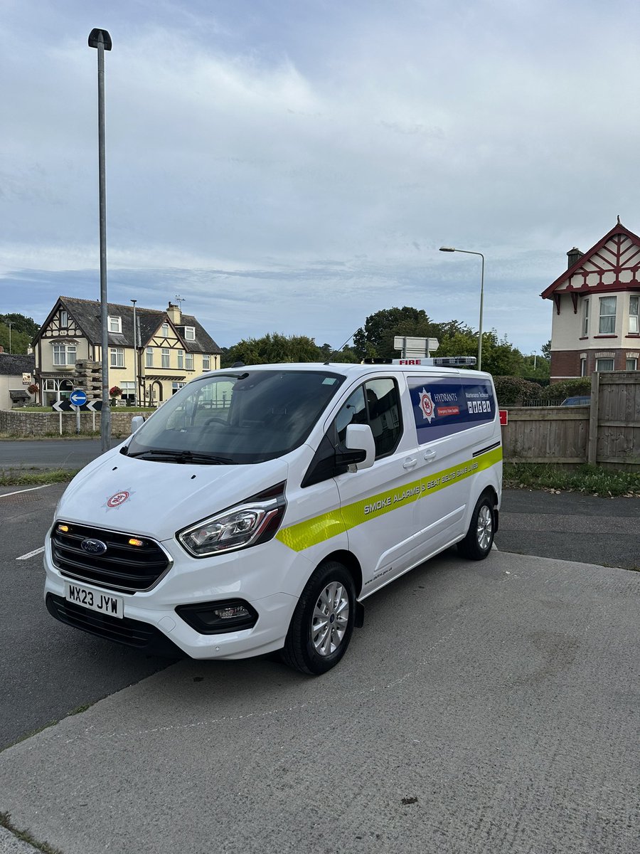 sam_mitch94's tweet photo. New work van 😊 https://t.co/F9ryeOXiLh
