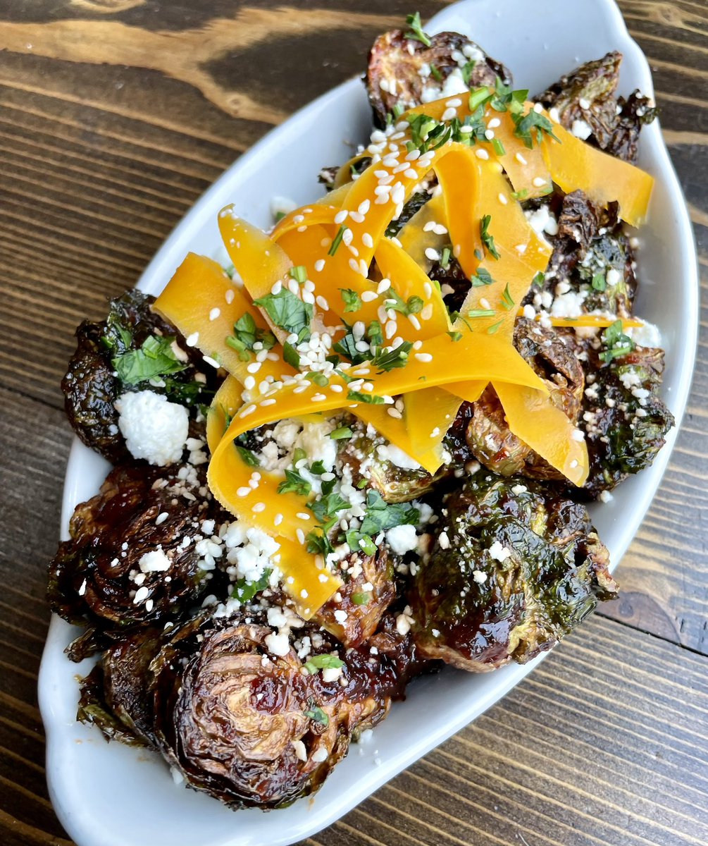 OldIrvingBeer's tweet photo. Have an appetizer and a beer #forthetable https://t.co/gsoHzyDr44