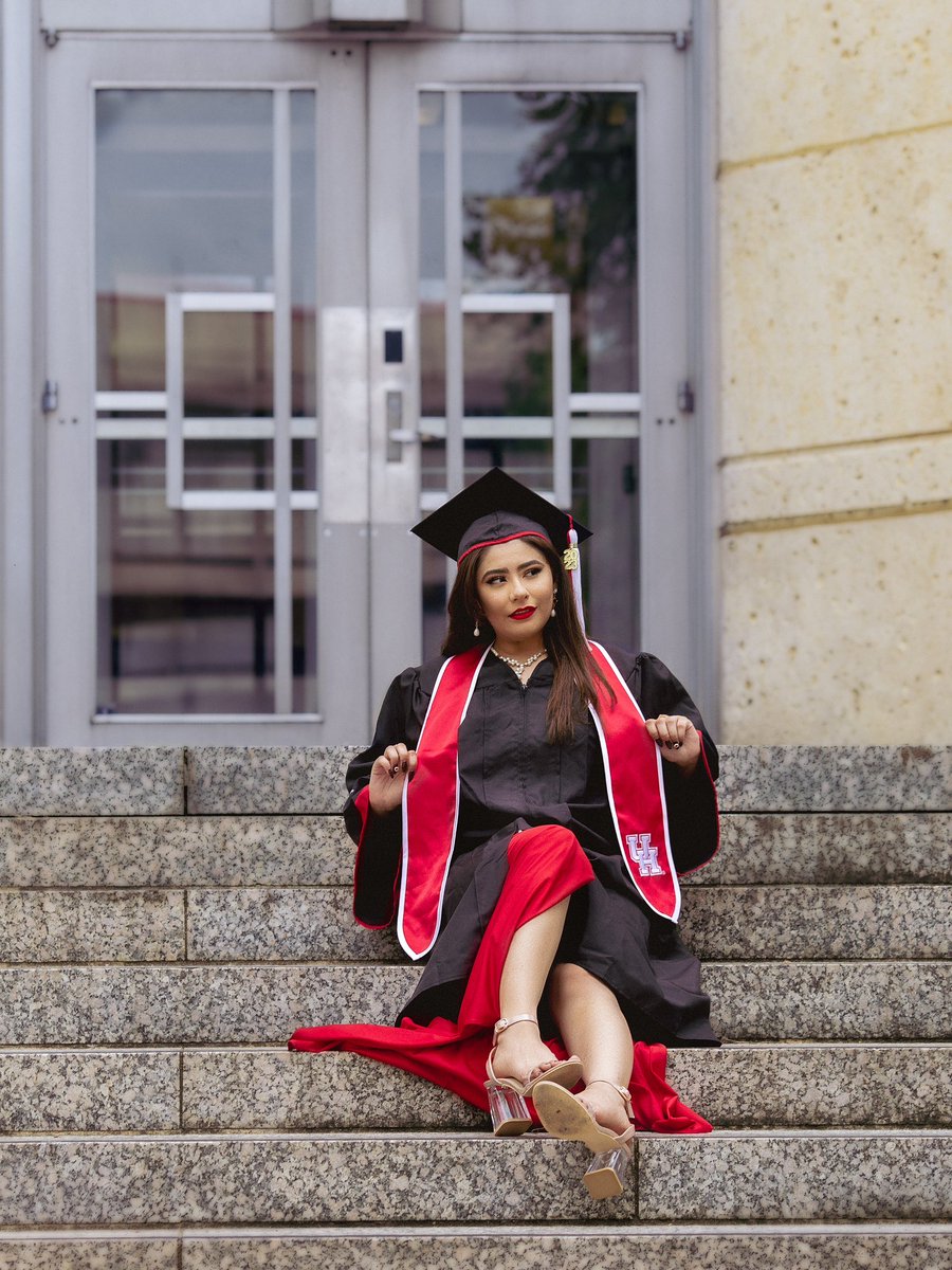 i wanted to share some pictures of my graduation photoshoot from late may. #classof23 🥰 we did it! 💖🎓✨