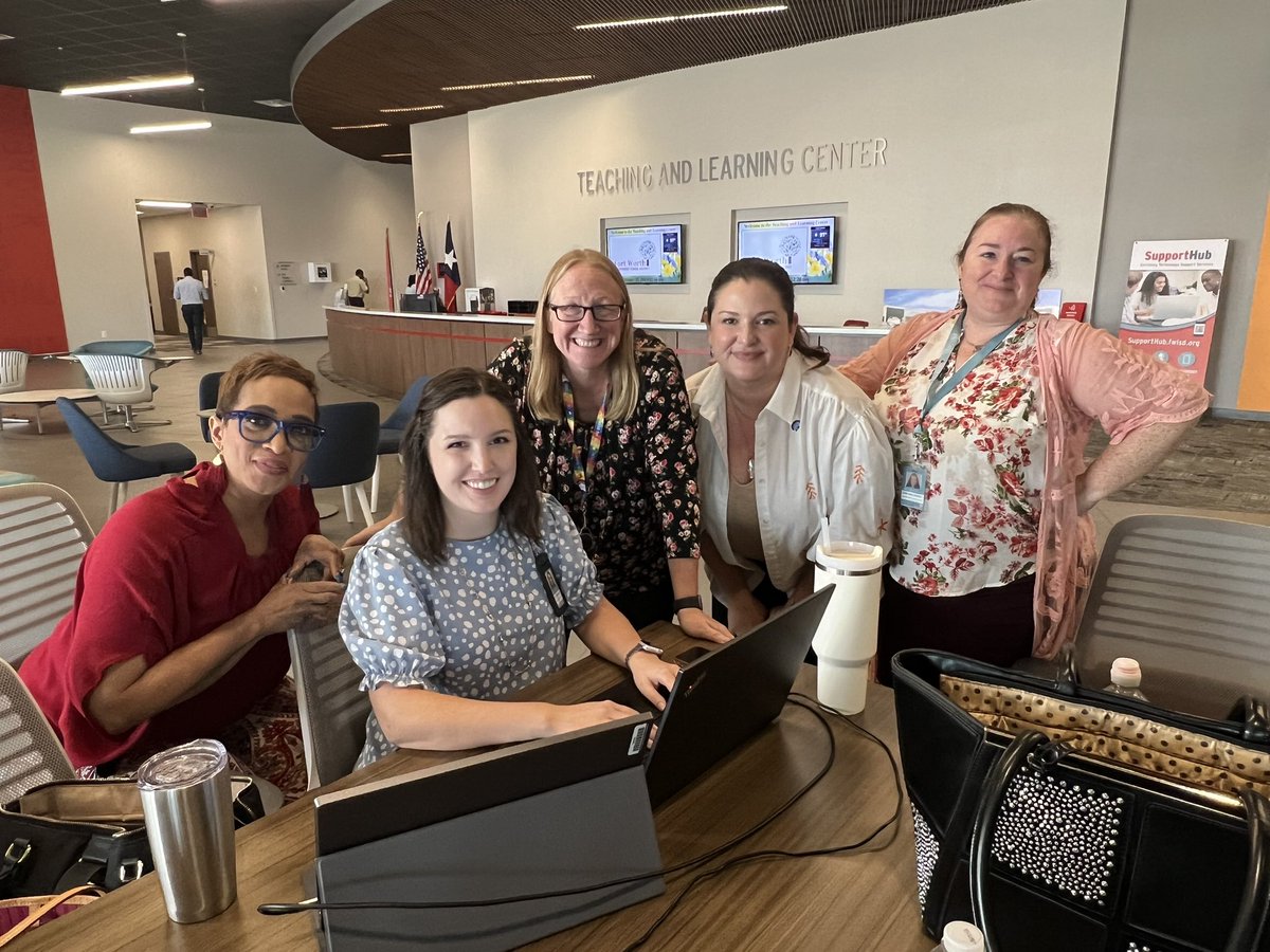 DrCharlieGarcia's tweet photo. We ❤️ to see it!

The Division of Learning &amp; Leading continues to live our MO of Hope, Joy, &amp; Urgency! 

In servitude to our schools &amp; people, we continue to Learn &amp; Lead!    

Every, single day in #OneFortWorth ! https://t.co/TMvvok4cMi