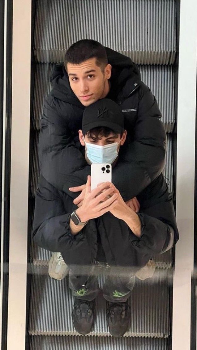 couldbeuslgbt's tweet photo. https://t.co/hPdPXUY590