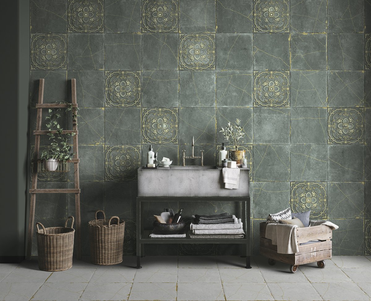 tileofspainusa's tweet photo. #TileTrend: Spanish tile manufacturers are building complex glazed surfaces by putting a single piece of tile through the kiln three to four times. This repetitive firing process conceives a multi-surface finish that is simply breathtaking. https://t.co/tb3LaskDlV
