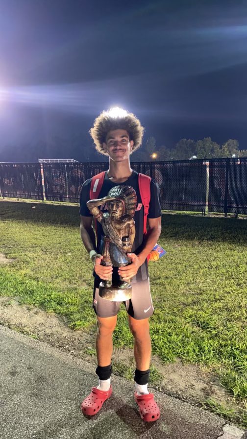 FHS_IndiansMsoc's tweet photo. Our Creed MOTM from yesterdays game:

Jarrell Moses with one goal and one assist⚽️ https://t.co/ysN0cgODwn