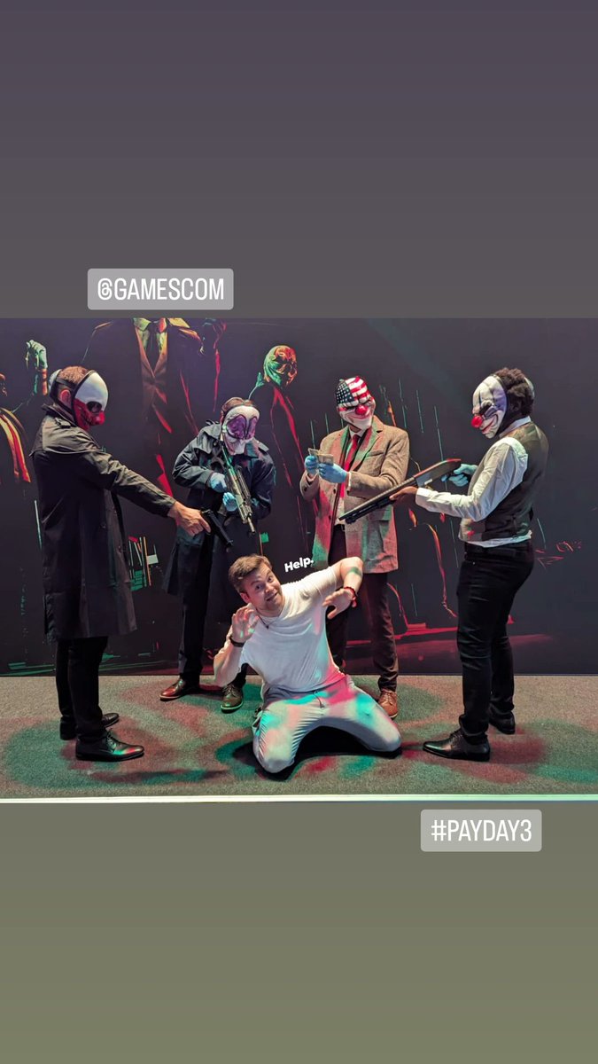 DerVerToni's tweet photo. Help. #gamescom23 #LittleNightmare3 #payday3 #AnimalCrossing  @KayaMalin https://t.co/bxJXvbGkFg