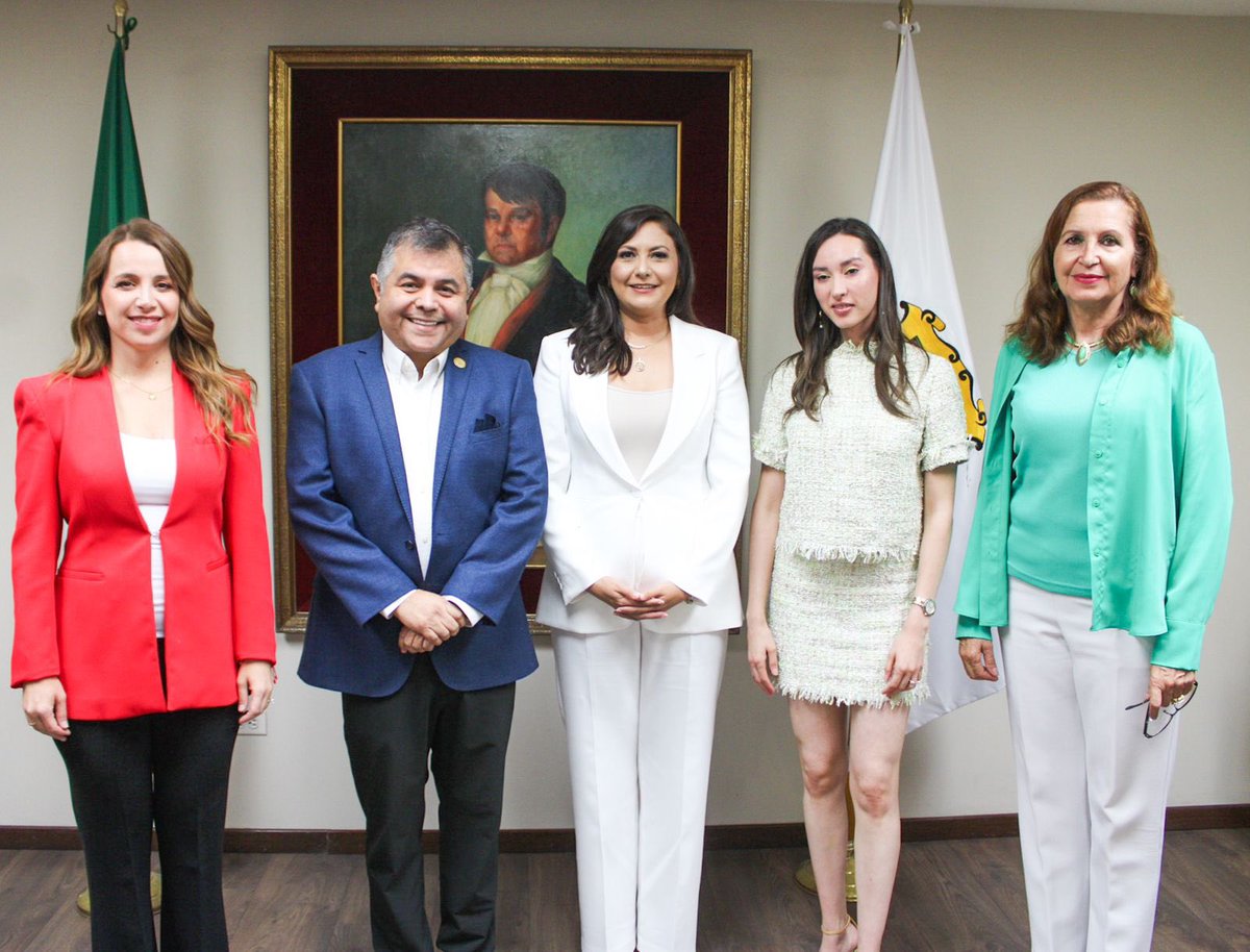 Eduardo Olmos Castro (@eduardoolmosc) on Twitter photo En el <a href="/CongresodeCoah/">Congreso de Coahuila</a> las y los diputados integrantes de la Diputación Permanente, aprobaron por unanimidad el dictamen para designar a la C. Dulce María Fuentes Mancillas, como Presidenta del Consejo General del Instituto Coahuilense de Acceso a la Información Pública. En el <a href="/CongresodeCoah/">Congreso de Coahuila</a> las y los diputados integrantes de la Diputación Permanente, aprobaron por unanimidad el dictamen para designar a la C. Dulce María Fuentes Mancillas, como Presidenta del Consejo General del Instituto Coahuilense de Acceso a la Información Pública.