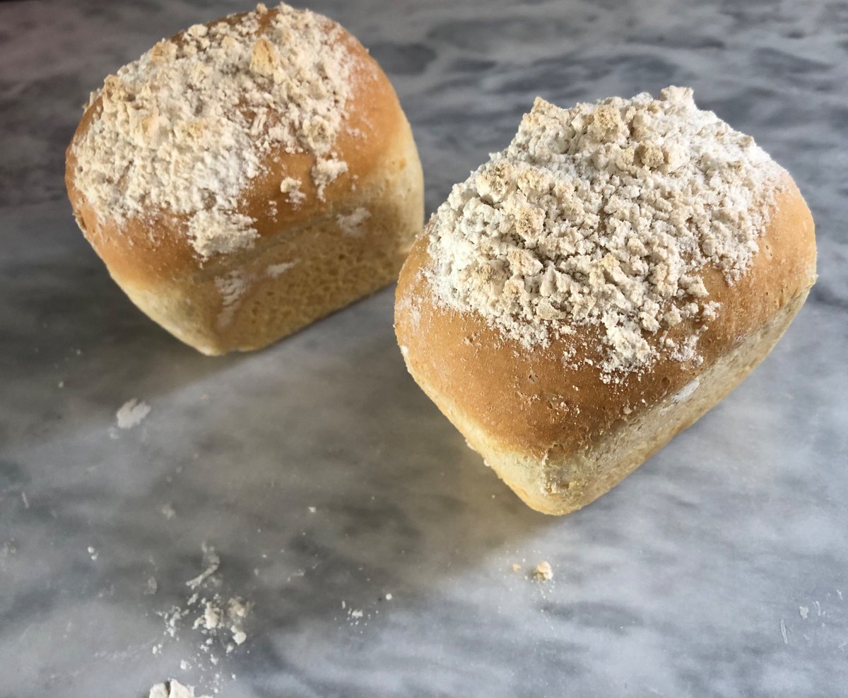 hannahkokoschka's tweet photo. #veganhour @veganhour further pictures of #homemade mini #spelt #bread using @marksandspencer #flour with #plsntbased #vitalite melting in (lots of scope for further ideas!) https://t.co/9XLaCbQymD
