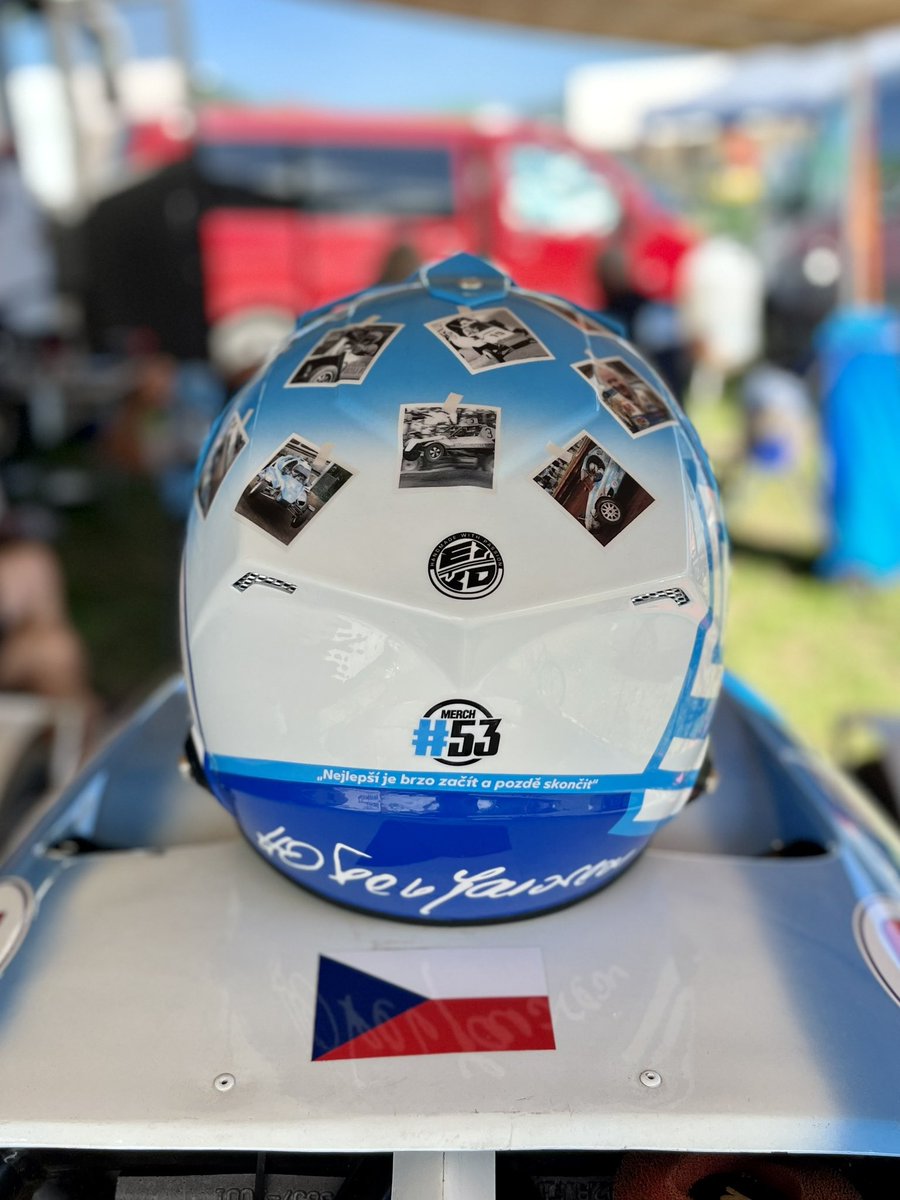 Merch53's tweet photo. 50.sezóna Modré Legendy Jardy Hoška 👍🏻 https://t.co/wFbd774ZmL