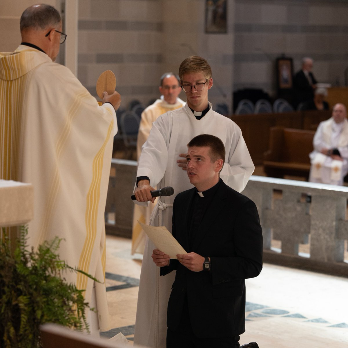 Alumni Spotlight! 

Brian Kemper '16 professed First Vows in the Society of Jesus on Aug 12, 2023, in St. Paul, MN. Congratulations to Brian and his family! 

#LongBlueLine #AMDG