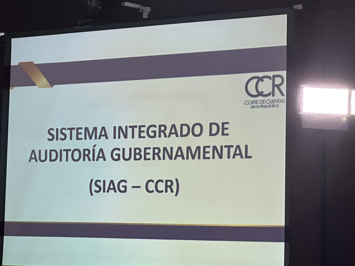 _CarmenMB's tweet photo. La conferencia Magistral estuvo a cargo de la Lic. Mariela Márquez Uribe, Directora General de la Auditoría de Desempeño de @ASF_Mexico, a quienes agradezco por su apoyo. https://t.co/pEVWjplLF5